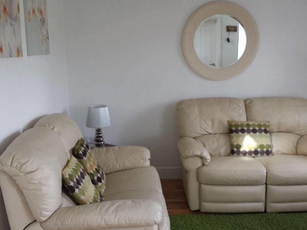 Stable Oak Cottages Maidstone Bagian luar foto