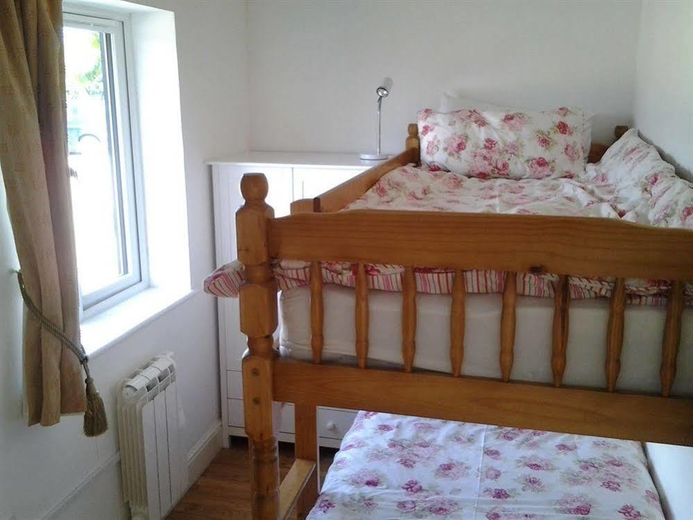 Stable Oak Cottages Maidstone Bagian luar foto