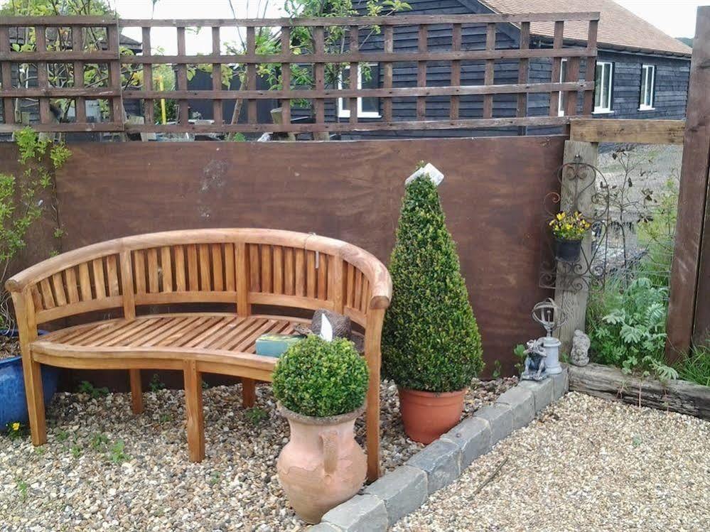 Stable Oak Cottages Maidstone Bagian luar foto